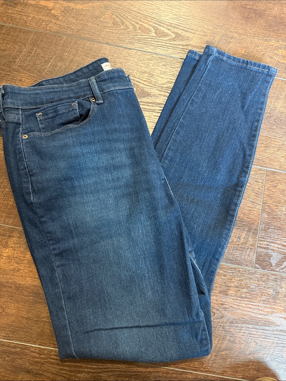 Women's Skinny Stretch Jeans in Dark Blue Denim